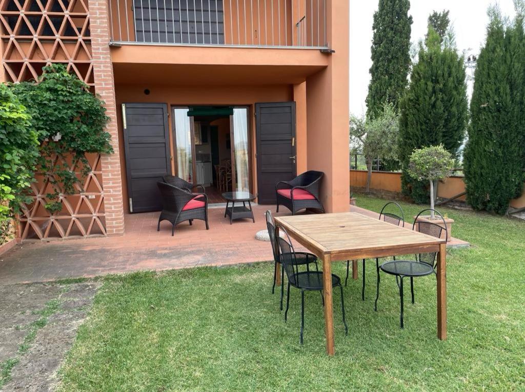 Appartement - Le Corti Di Orciatico Екстериор снимка